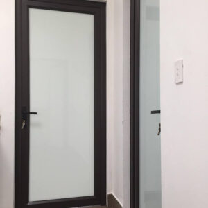 Cửa đi mở quay nhôm hệ 55 vát cạnh